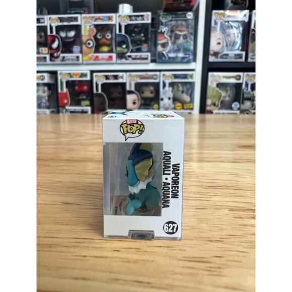 BITTY Vaporeon Pokemon Funko Pop #627 Pokémon Vinyl Figure TCG Eevee Niantic - Picture 4 of 6